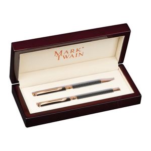 Mark Twain writing set, in a wooden case